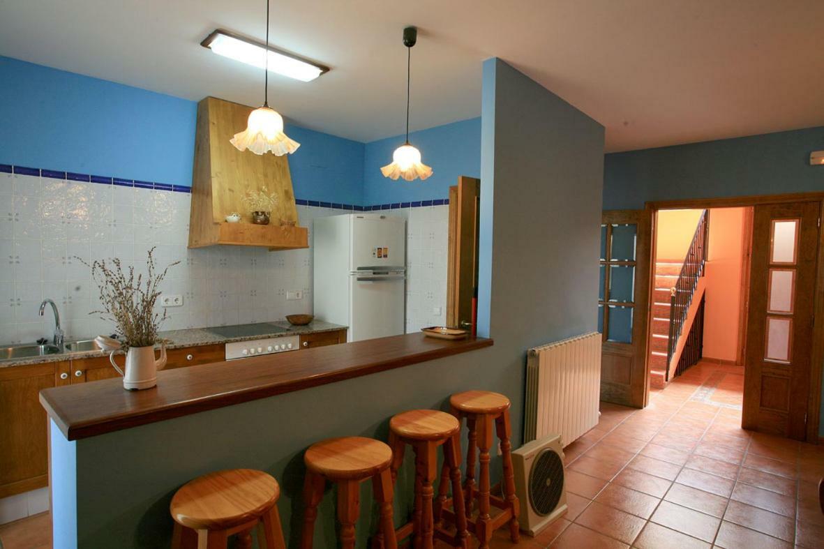 La Premsa Guest House Arnes Bagian luar foto