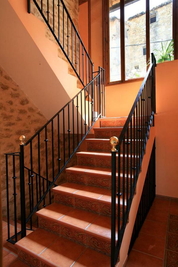 La Premsa Guest House Arnes Bagian luar foto